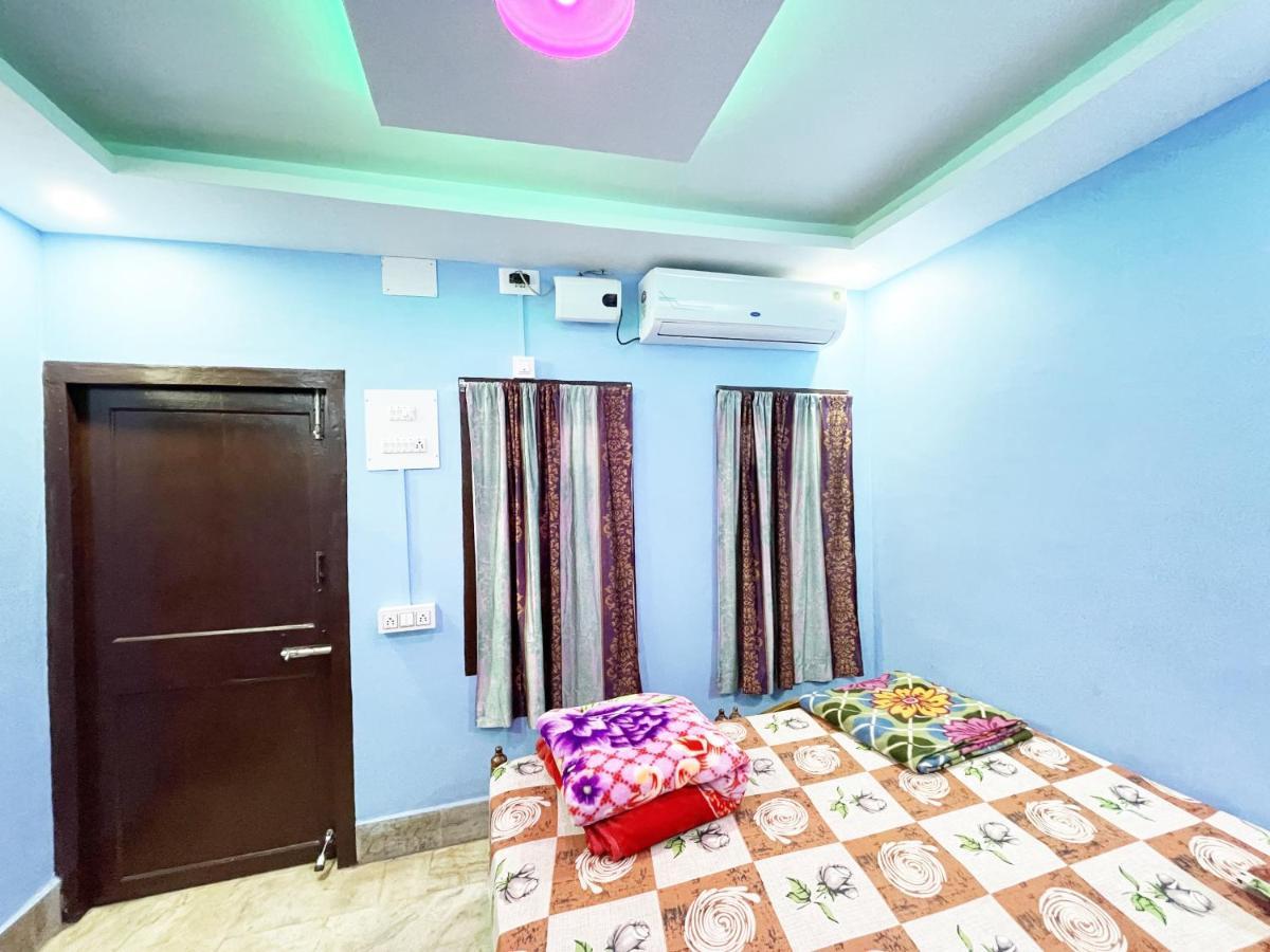 Hotel Radha Krishna プリ エクステリア 写真