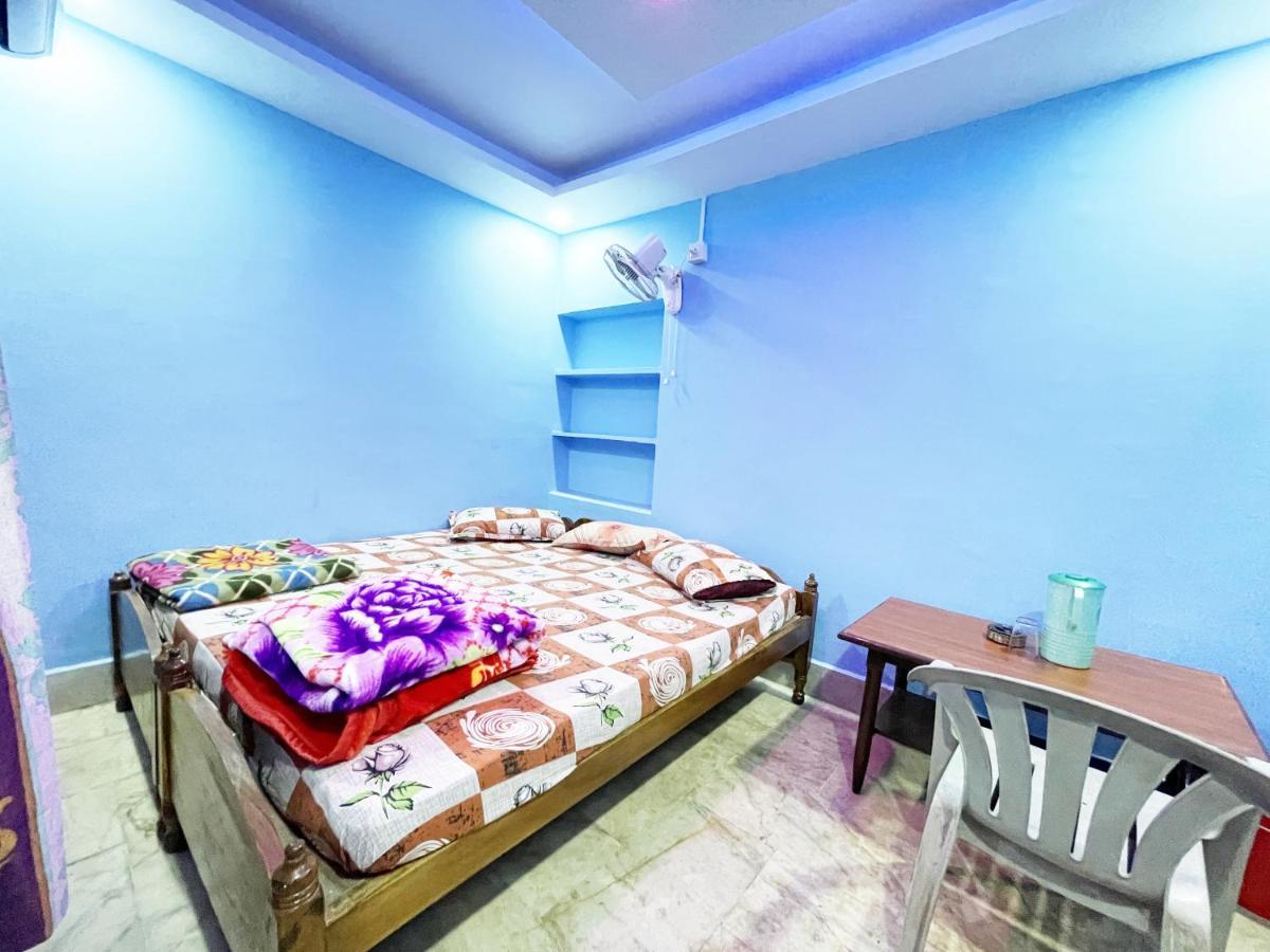 Hotel Radha Krishna プリ エクステリア 写真